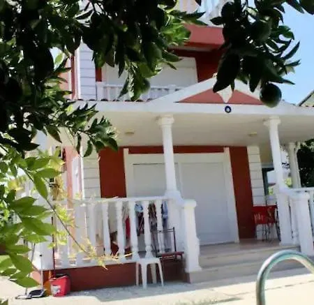 Belek Oezel Havuzlu Villa *