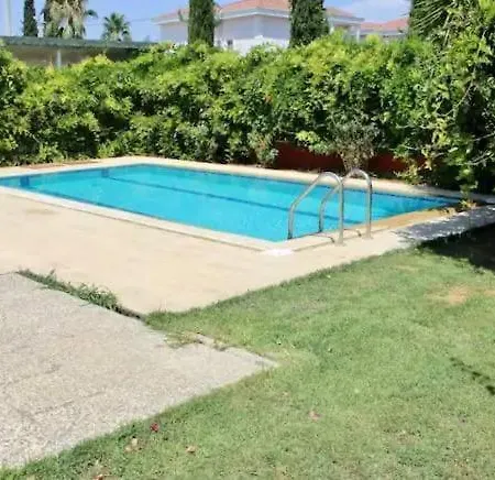 Lägenhet Belek Oezel Havuzlu Villa Belek